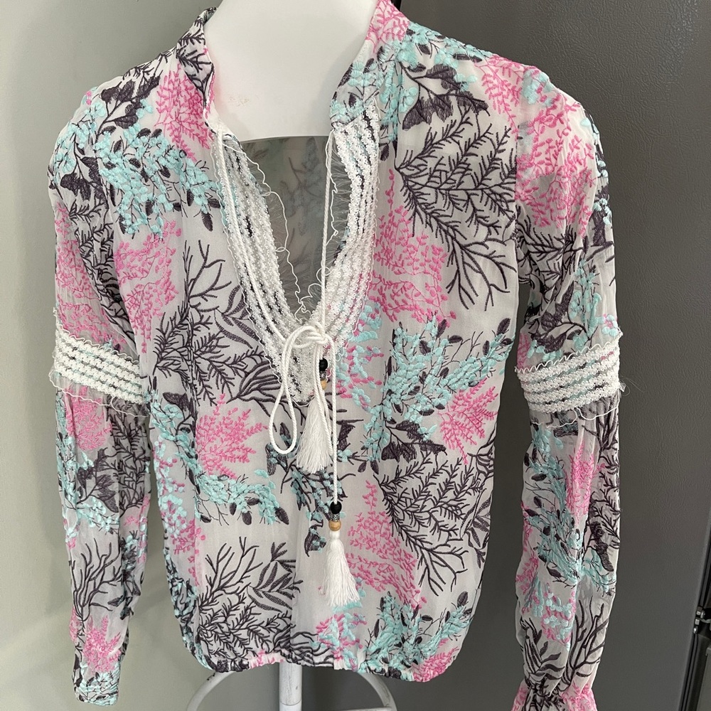 Taj blouse. S Like NEW